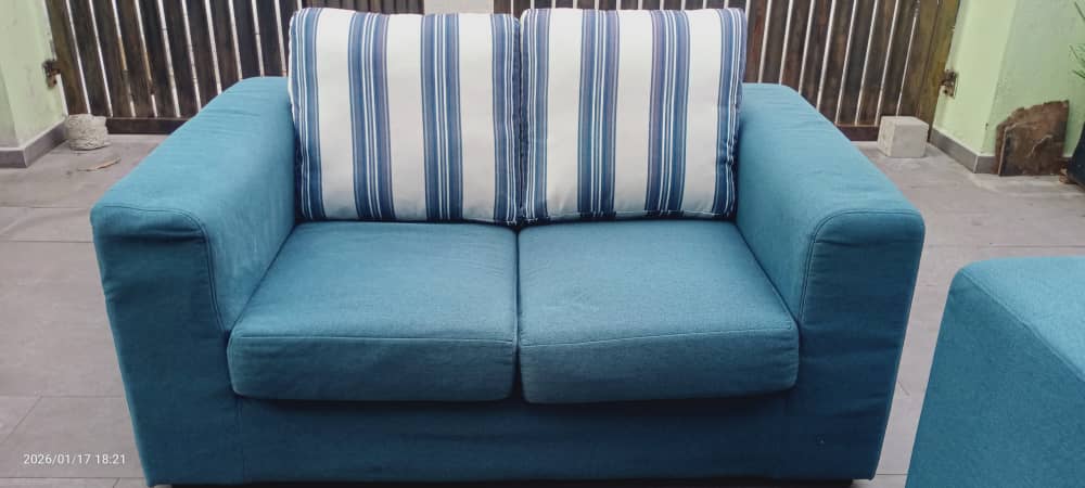 Sofa 3 + 2 Seater Condition Like New — gambar 2